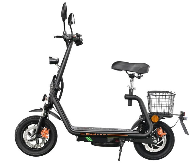 TWOFISH M5 PRO-E EEC- zertifizierter Elektroroller mit Sitz und Rückkorb 48V 13Ah Batterie 500W Motor Empfohlene Höchstgeschwindigkeit 25KM/H 12- Zoll-Reifen 30KM maximale Reichweite 120KG maximale Belastung